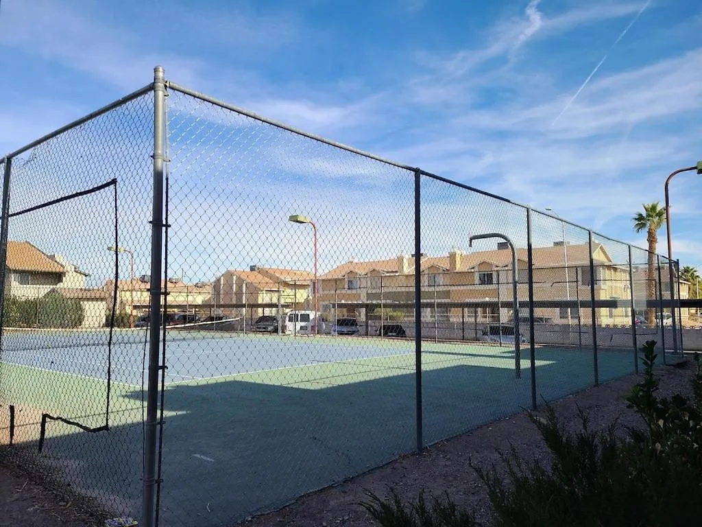 Апартаменты 2Bed 1 Bath Condo Near Nellis Afb & The Strip Лас-Вегас