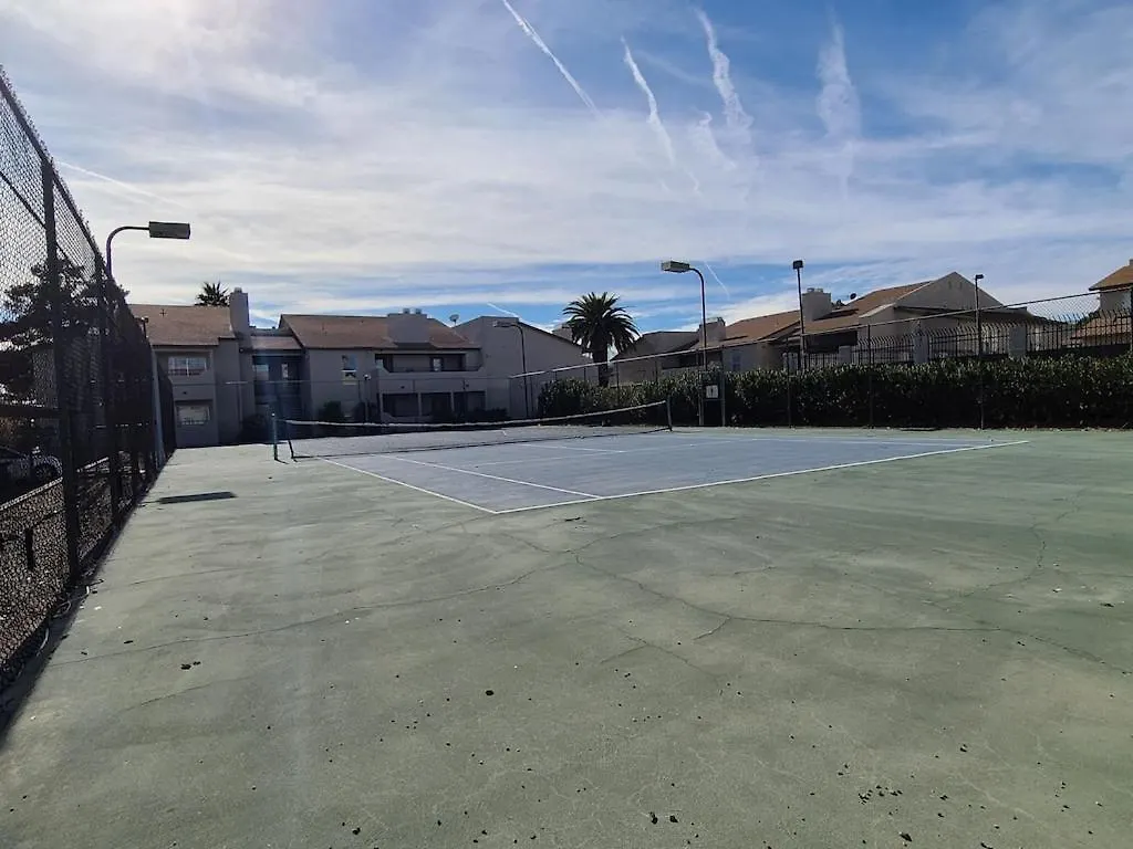 Апартаменты 2Bed 1 Bath Condo Near Nellis Afb & The Strip Лас-Вегас